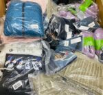 AMAZON CLOTHING TRUCKLOAD - Image 2