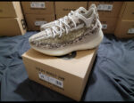 Wholesale Yeezy sneakers pallets for sale - Image 12
