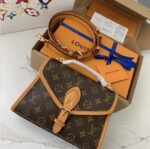 Louis Vuitton purse pallet - Image 11