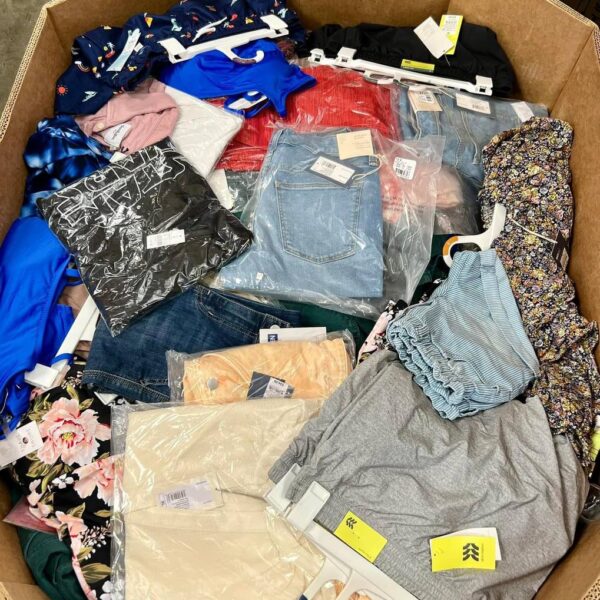 Macy’s Women’s Clothing Liquidation Pallets