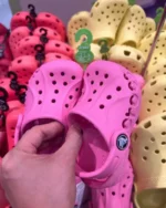 Crocs Sandals Pallet for sale - Image 8