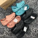 Crocs Sandals Pallet for sale - Image 16